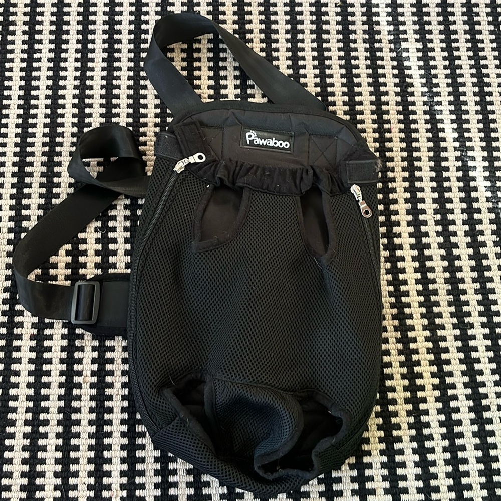 XL pet Pawaboo pet carrier pouch for front of body